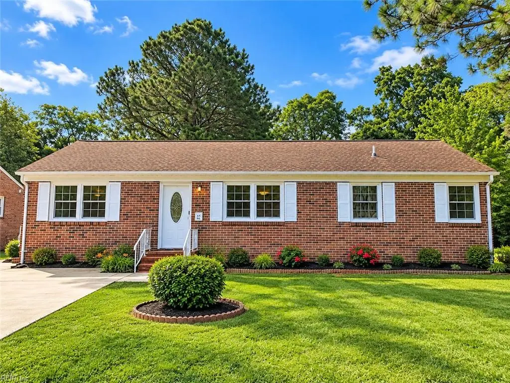 8 Sheralyn Plaza, Hampton, VA 23666 - #1