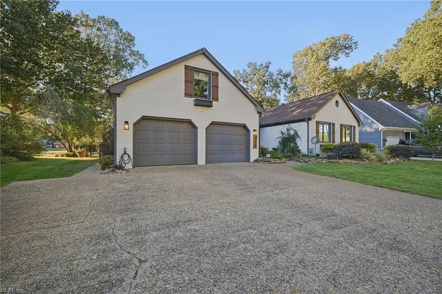 530 San Pedro Drive, Chesapeake, VA 23322 - #2