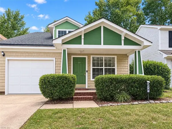 277 Town Pointe Way, Newport News, VA 23601