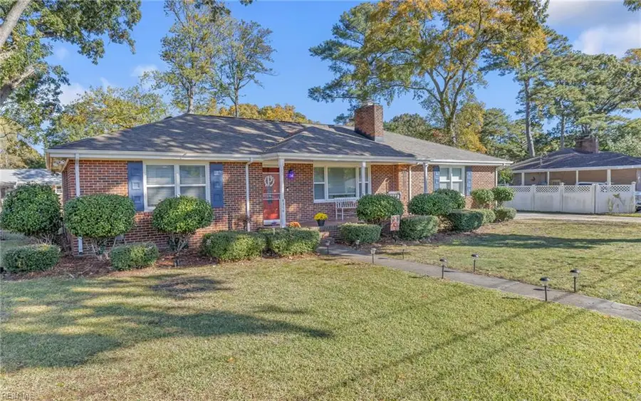 4904 Briarwood Lane, Portsmouth, VA 23703 - #2
