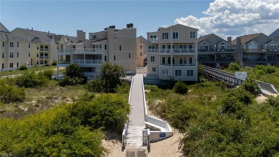 2348 Bays Edge Avenue, Virginia Beach, VA 23451 - #2