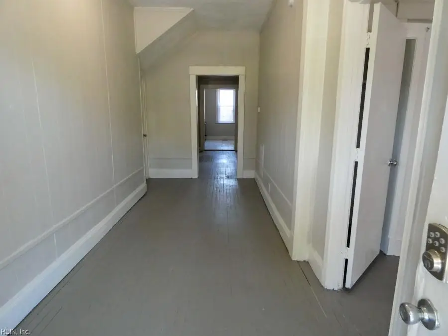 639 W 26th Street, Norfolk, VA 23517 - #3