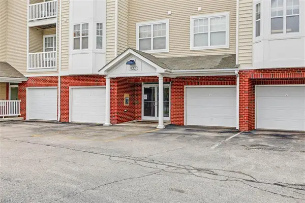 522 Knolls Drive #304, Newport News, VA 23602