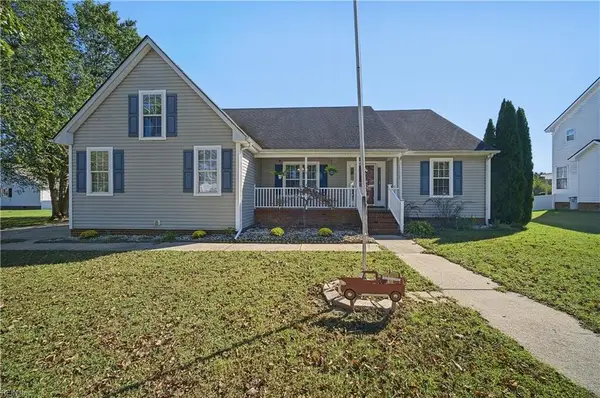 106 Elizabeth Circle, Moyock, NC 27958