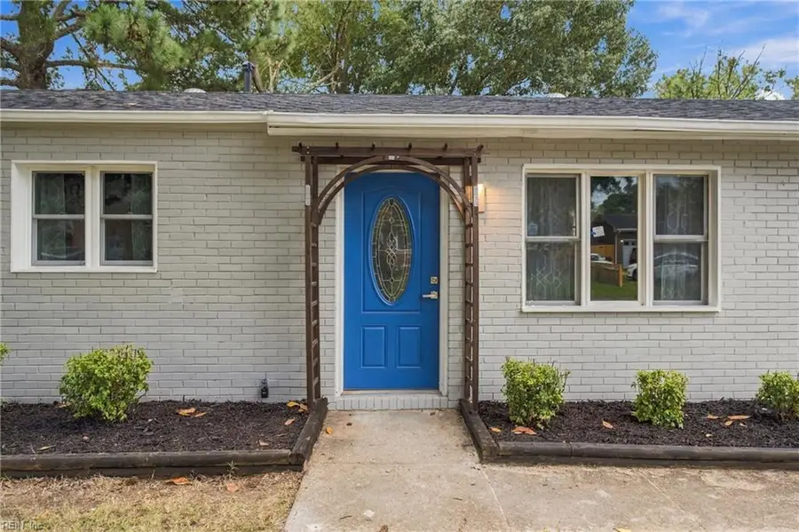 3904 Starboard Road, Chesapeake, VA 23321 - #2