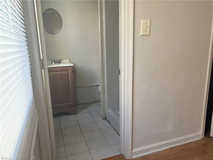 9609 13th Bay Street, Norfolk, VA 23518 - #3