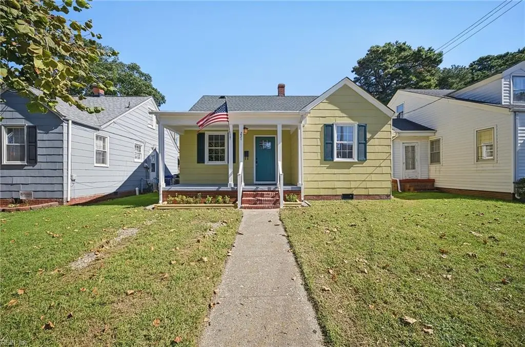 231 Chautauqua Avenue, Portsmouth, VA 23707 - #1
