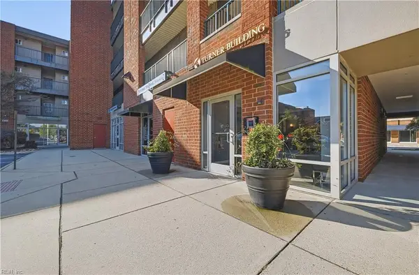 230 Nat Turner Boulevard #2001, Newport News, VA 23606