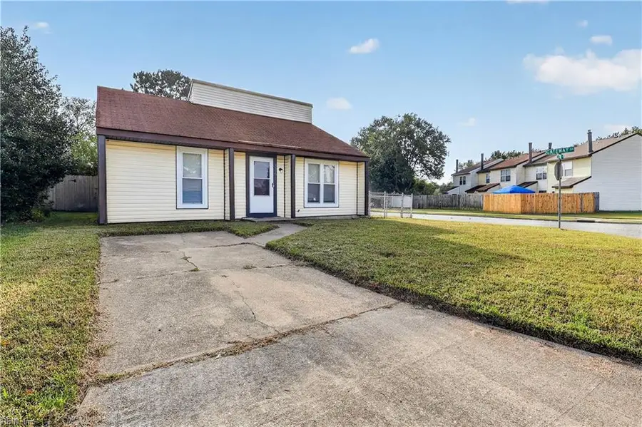 3841 Peachtree Lane E, Portsmouth, VA 23703 - #2