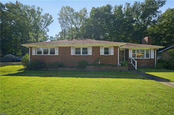 2220 Capri Circle, Chesapeake, VA 23321