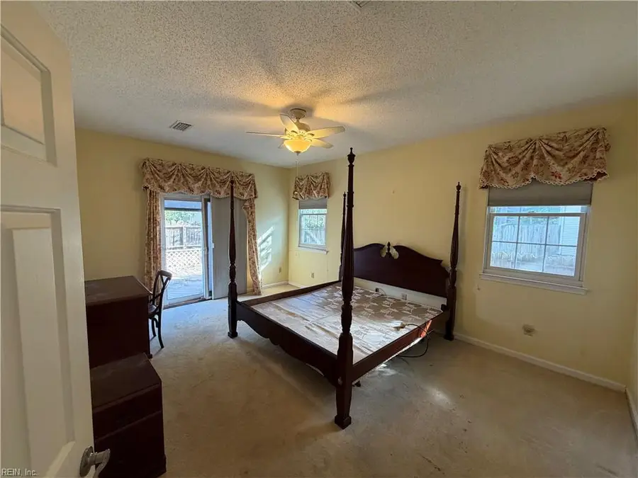 905 Lakecrest Court, Newport News, VA 23602 - #3