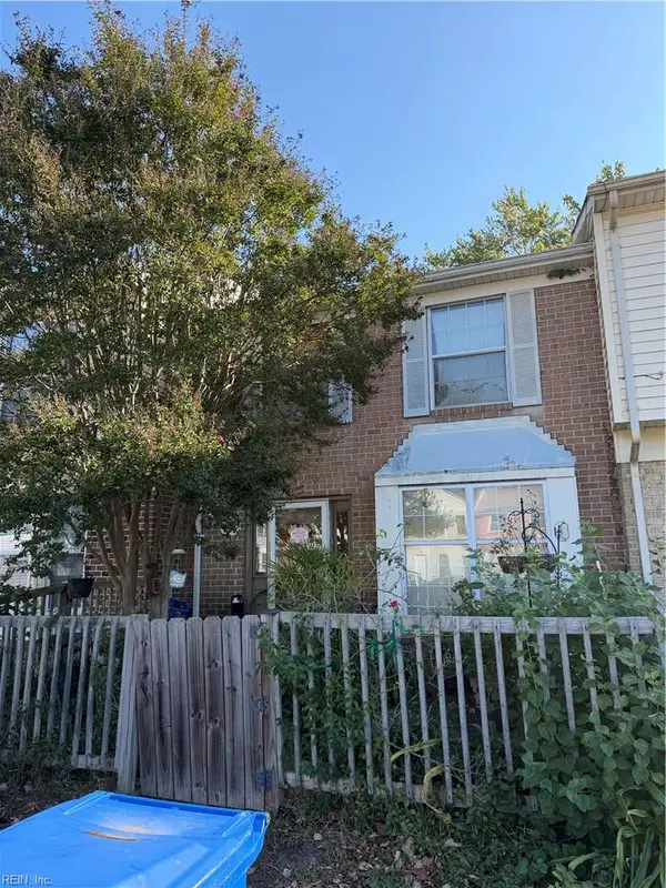 580 Registry Ln Lane, Virginia Beach, VA 23452