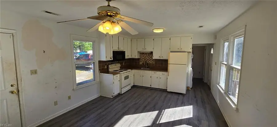 1201 Wolf Trap Road, Yorktown, VA 23692 - #2