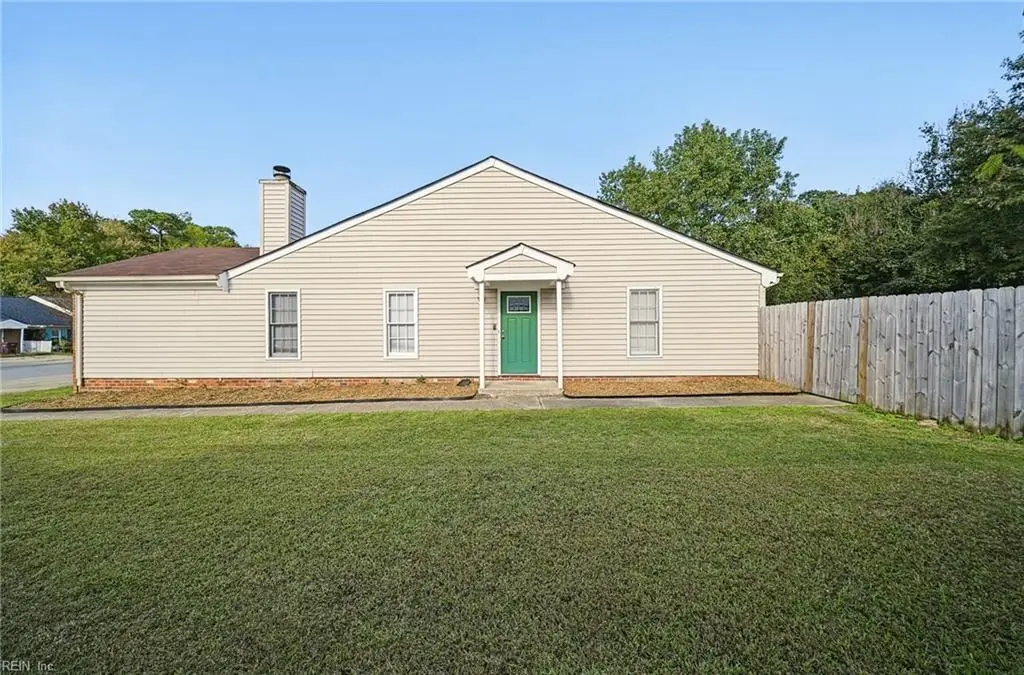 817 Wickford Drive, Chesapeake, VA 23320 - #1