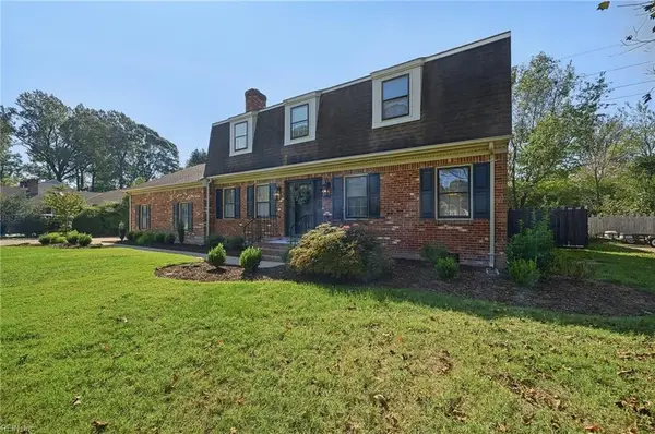 1783 Duke Of Norfolk Quay, Virginia Beach, VA 23454
