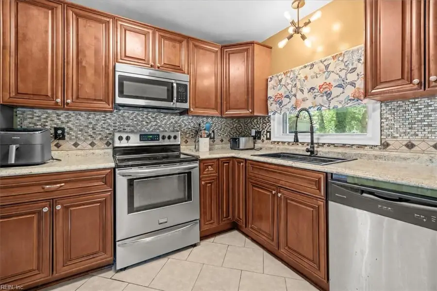 21 Pollux Circle E, Portsmouth, VA 23701 - #3