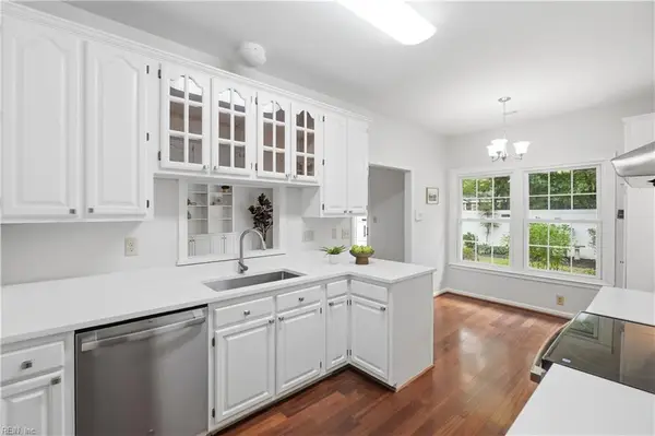 1736 Royal Cove Court, Virginia Beach, VA 23454