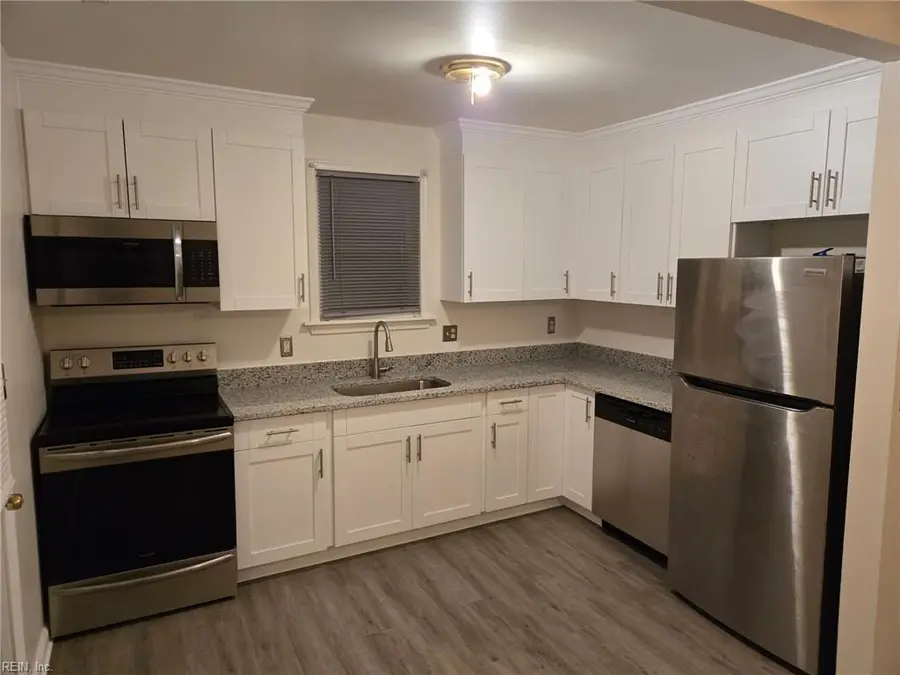 939 S Quail Street, Norfolk, VA 23513 - #3