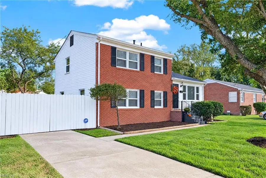 706 S Fallon Court, Hampton, VA 23661 - #2