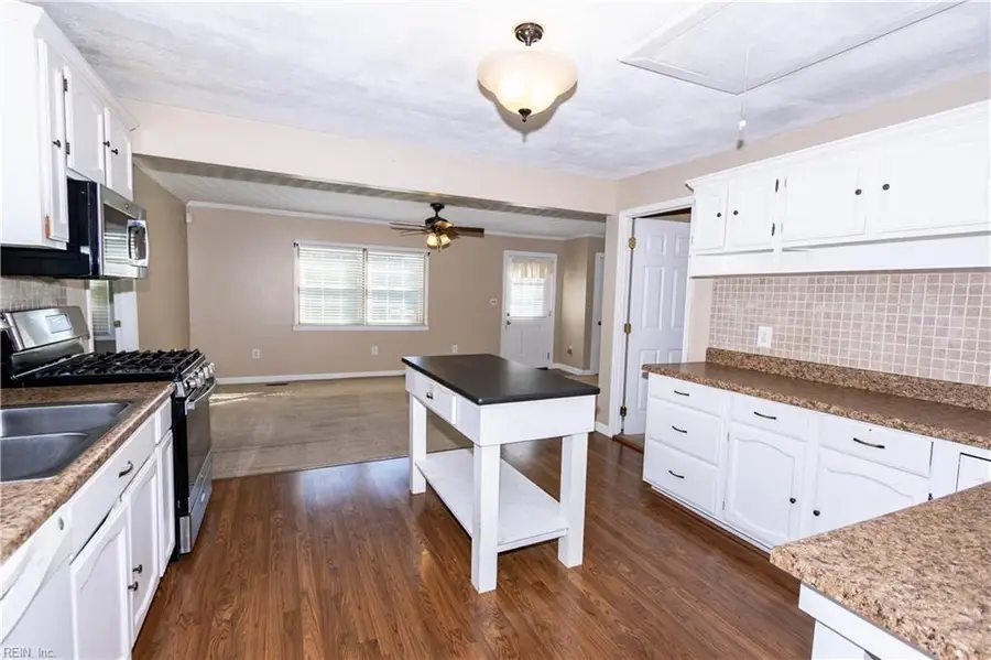 103 Hodges Manor Road, Portsmouth, VA 23703 - #3