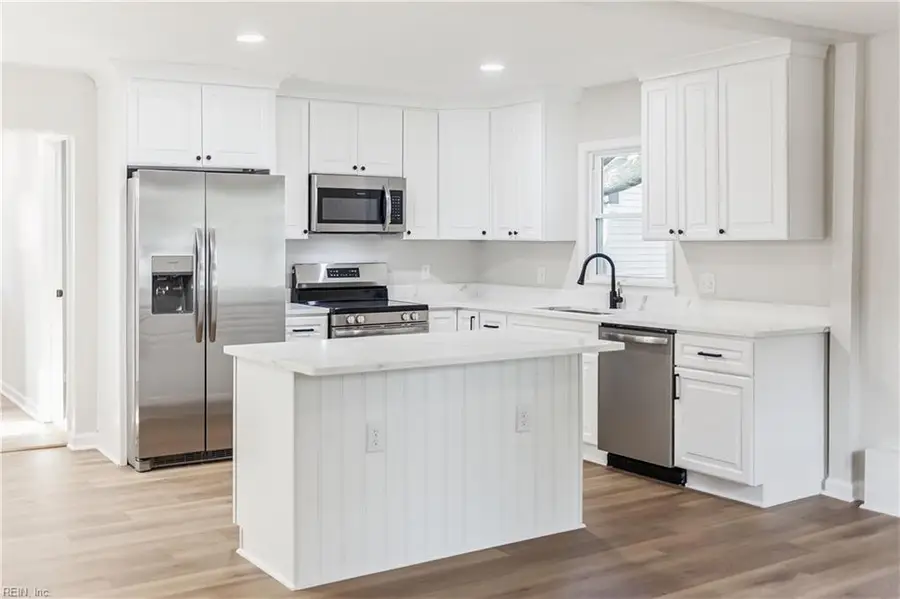 15 Roberts Ct E, Portsmouth, VA 23701 - #2