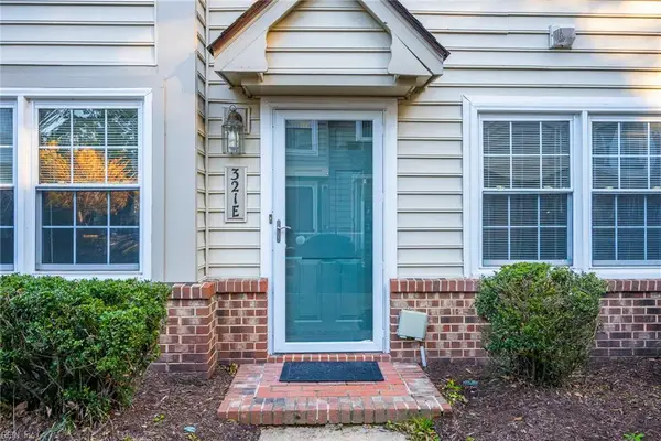 321 Wimbledon Chase #E, Chesapeake, VA 23320