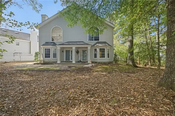 577 Seahorse Run, Chesapeake, VA 23320