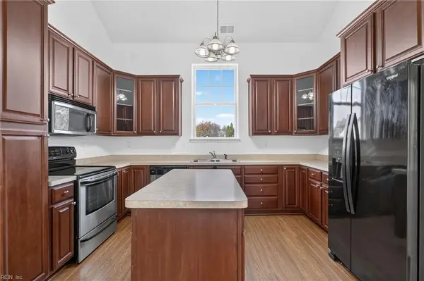 3907 Rex Circle, Chesapeake, VA 23323