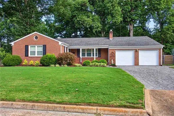 24 Beverly Hills Drive, Newport News, VA 23606