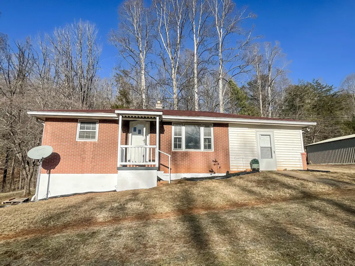 4043 Henry Rd, Henry, VA 24102 - #1