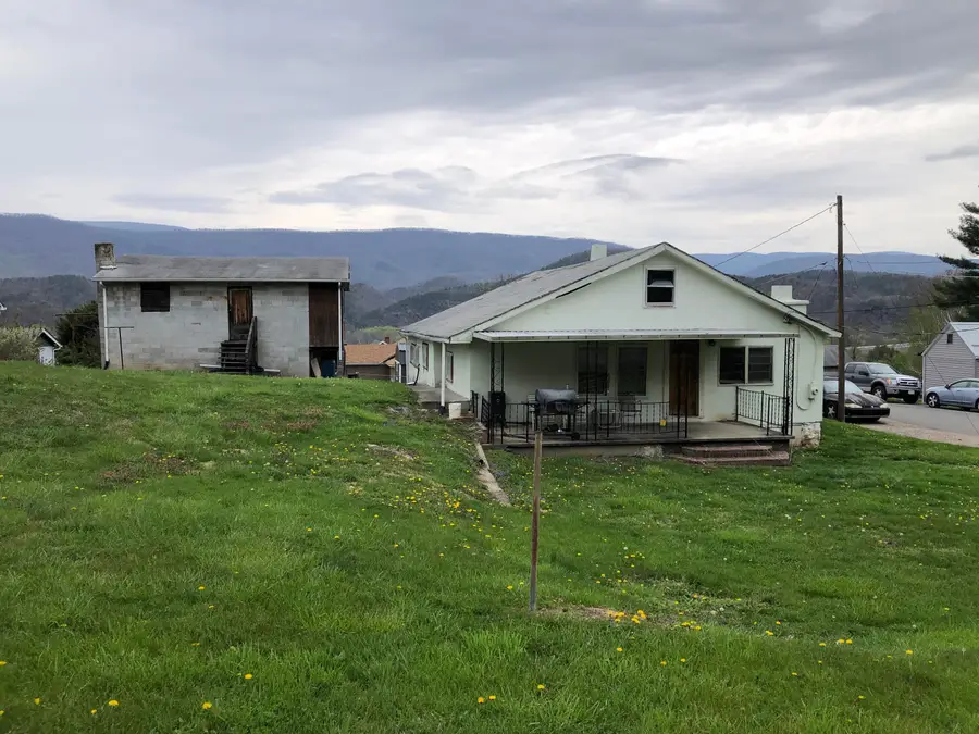 400 12th St, Selma, VA 24474 - #2