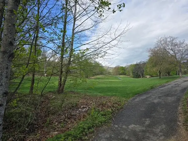 2774 Gleneagles Rd, Salem, VA 24153