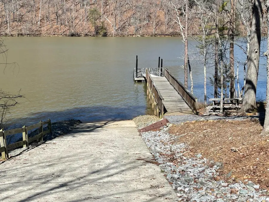 148 Eagle Pointe Shores Dr, Pittsville, VA 24139 - #3