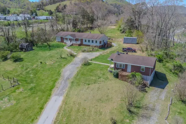 2351 Reese Mountain Rd, Elliston, VA 24087