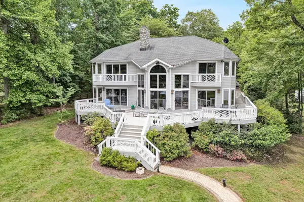 217 Anthony Home Rd, Huddleston, VA 24104