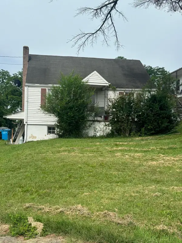 1622 Wayne St Ne, Roanoke, VA 24012