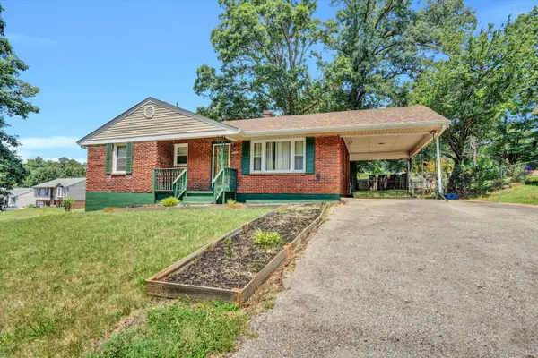 5141 Youngwood Dr Nw, Roanoke, VA 24017