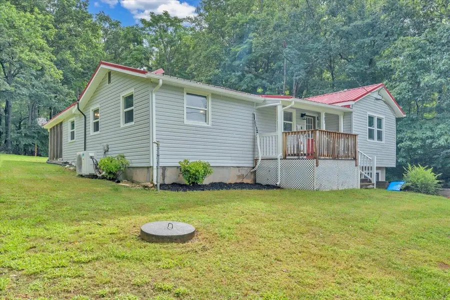 187 Fiddlers Green Rd, Bassett, VA 24055 - #2