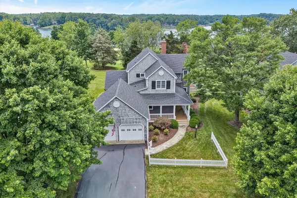 195 Golfers Crossing Dr, Penhook, VA 24137