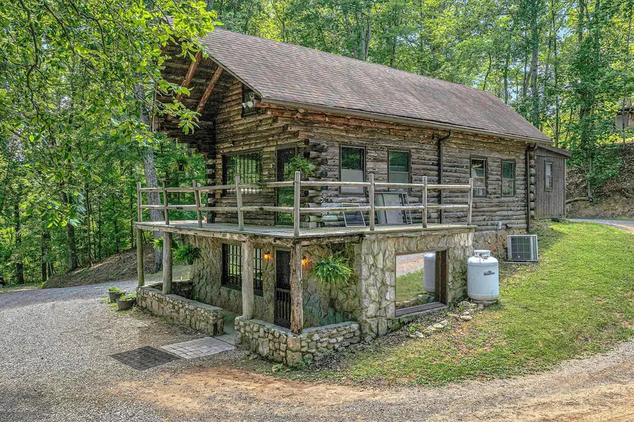 2603 Rutrough Rd, Roanoke, VA 24014 - #2