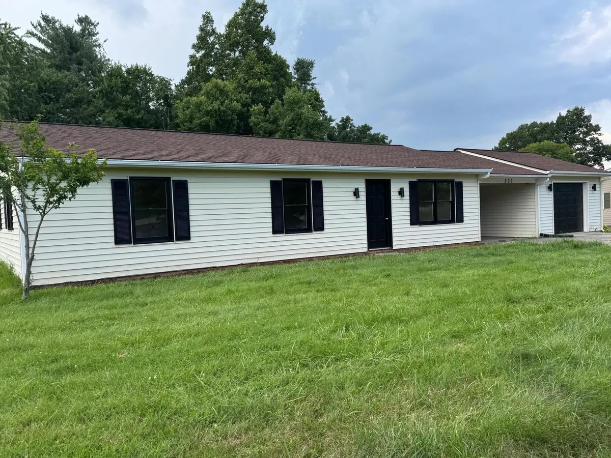 200 Southside Dr, Rocky Mount, VA 24151 - #1