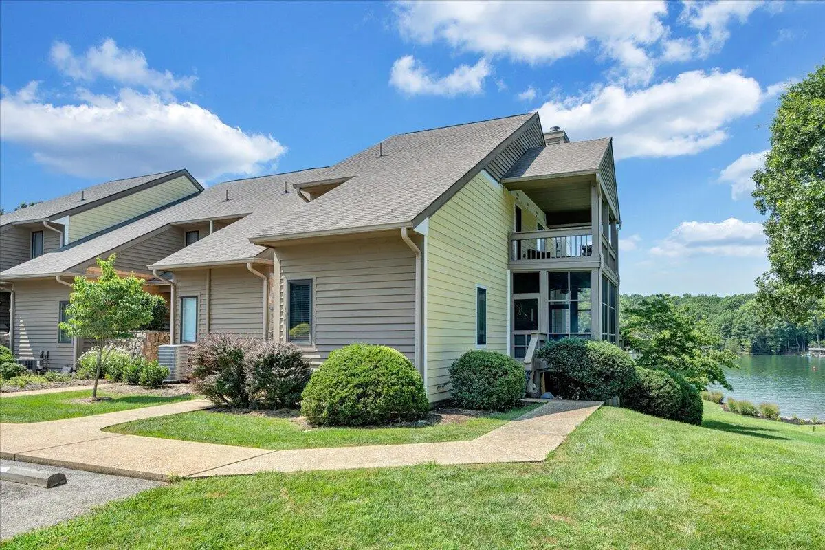 117 Fawn Haven Ln, Huddleston, VA 24104 - #1