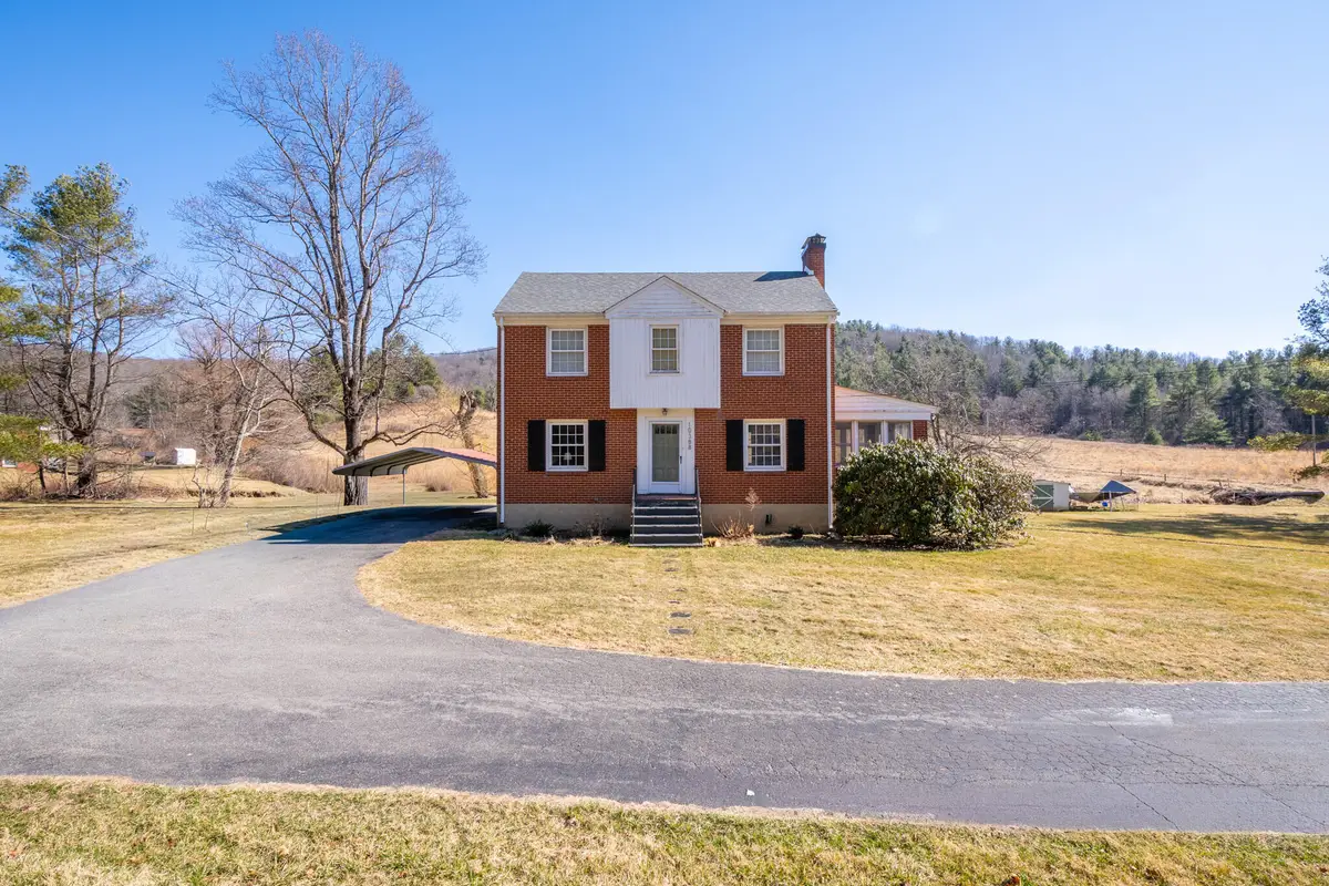 10388 Bent Mountain Rd, Bent Mountain, VA 24059 - #1