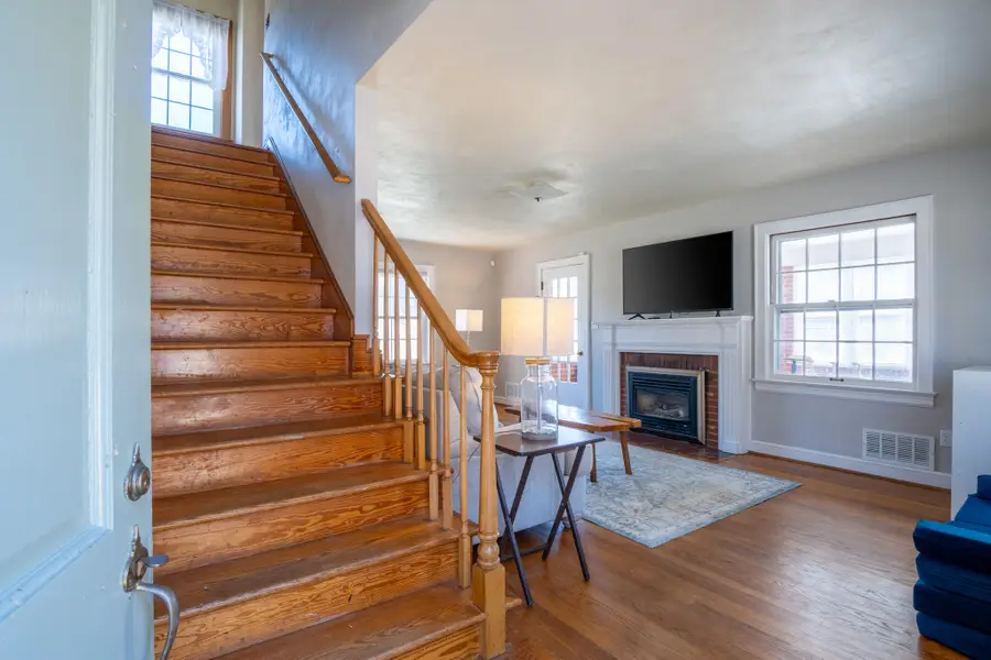 10388 Bent Mountain Rd, Bent Mountain, VA 24059 - #2