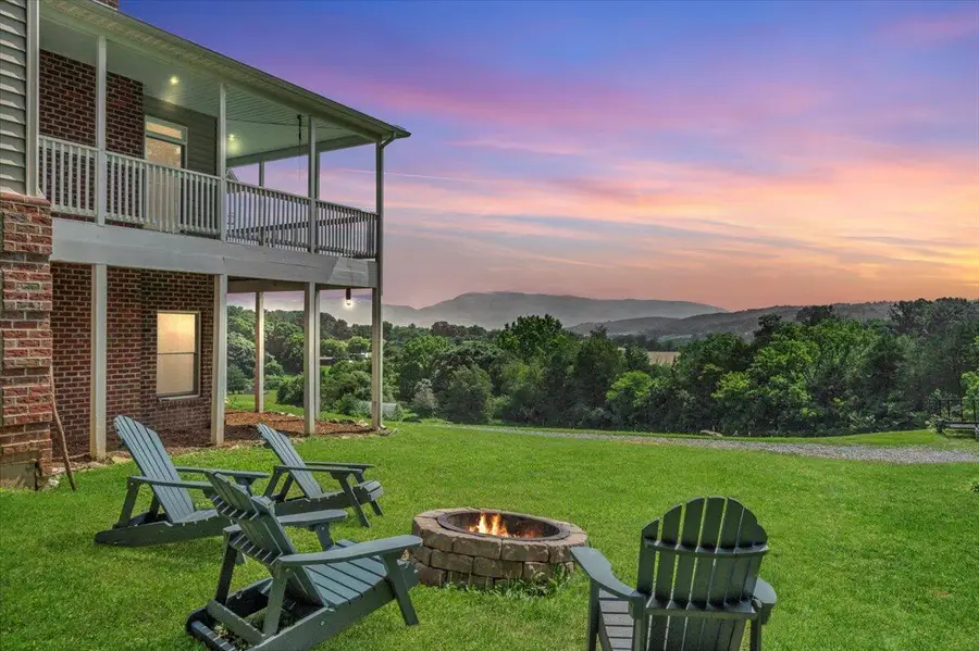 540 Wagon Wheel Run, Buchanan, VA 24066 - #2