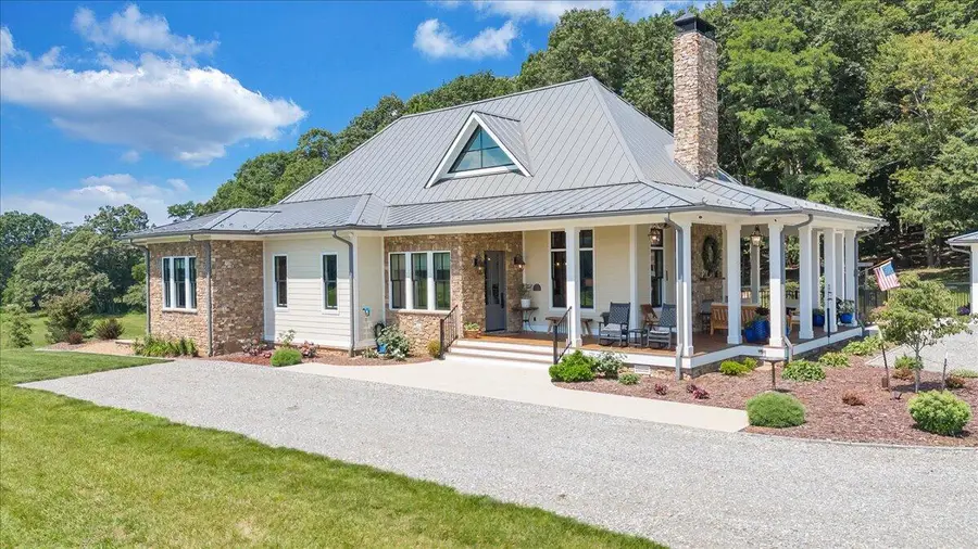 4148 Little Catawba Creek Rd, Troutville, VA 24175 - #2