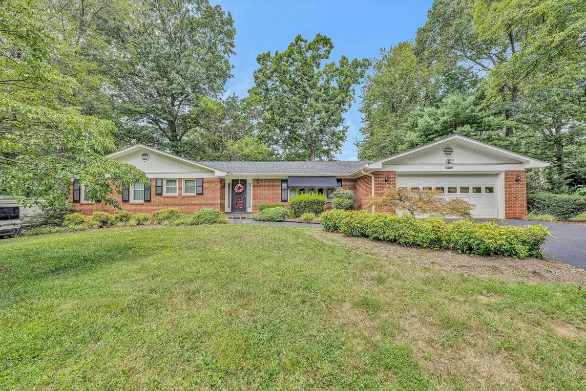 5226 North Spring Dr, Catawba, VA 24019 - #1