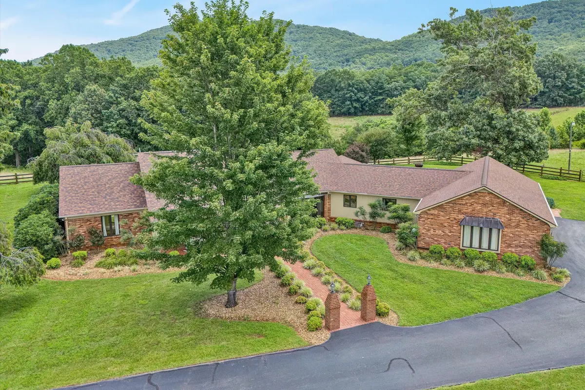 270 Parkside Ln, Rocky Mount, VA 24151 - #1