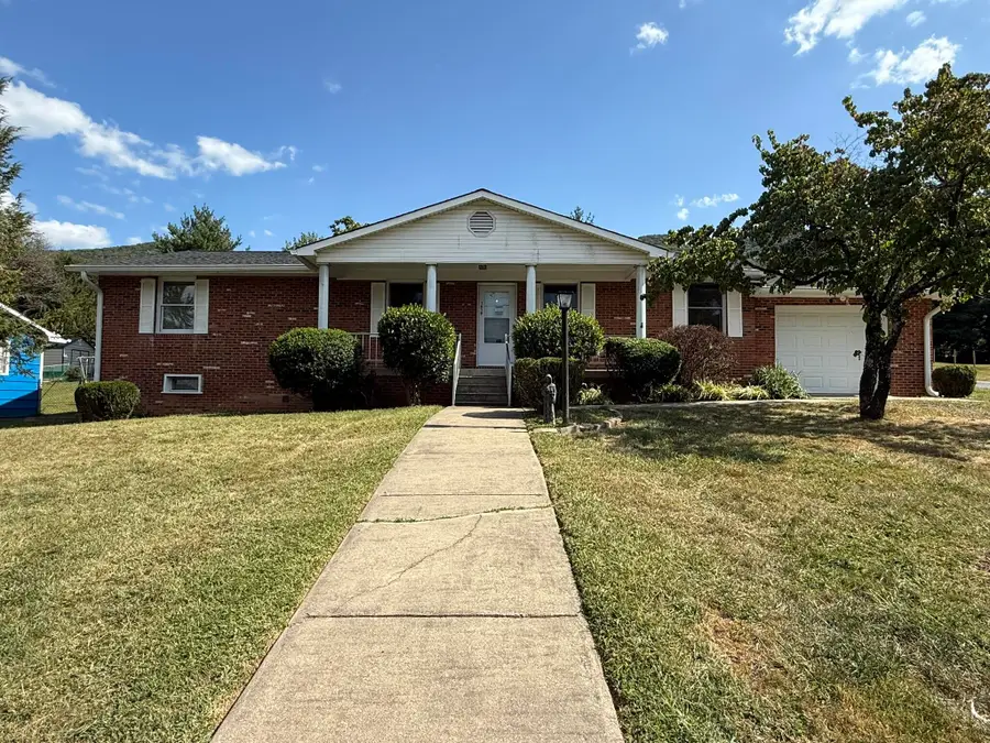 1019 Staunton St, Selma, VA 24474 - #2