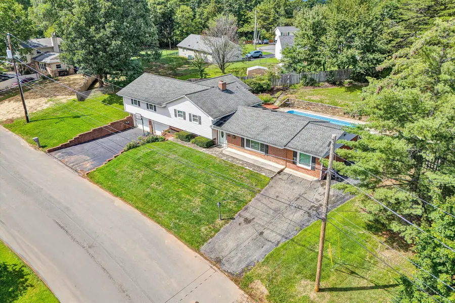 5419 Warwood Dr, Cave Spring, VA 24018 - #2